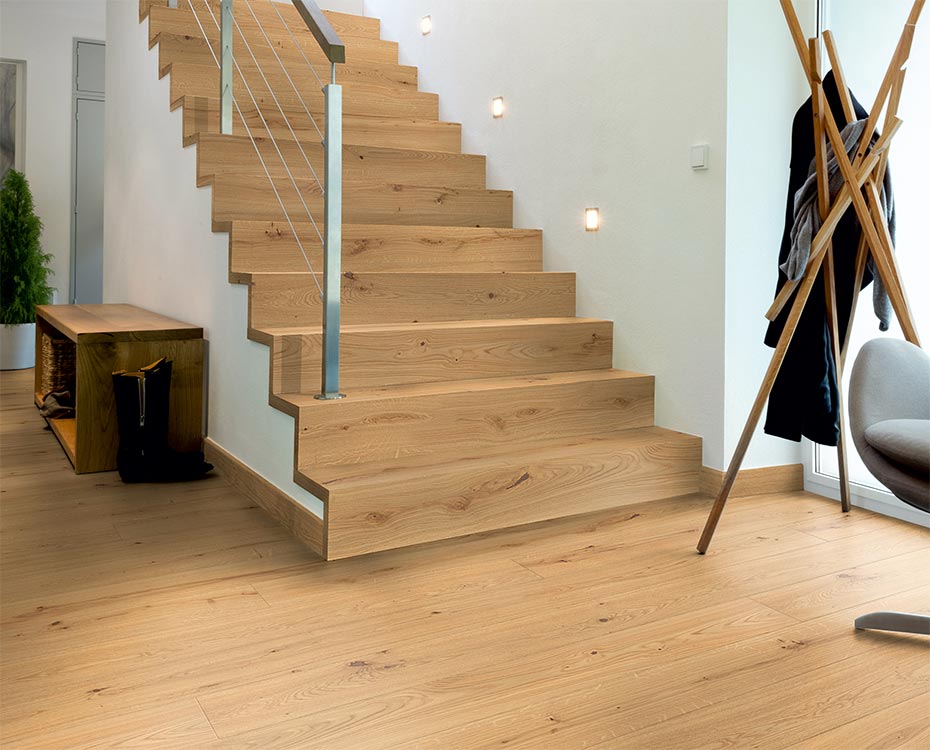 Aufregende Idee: Treppe renovieren mit Parkett von HolzLand Beese in Unna Treppen: Wohnen Aufregende Idee: Treppe renovieren mit Parkett von HolzLand Beese in Unna