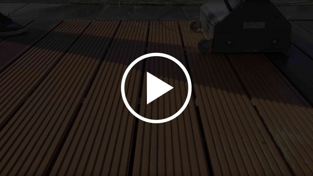 WPC-Terrassendielen mit dem Terrassenboy reinigen