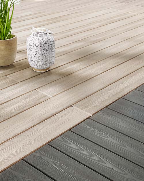 WPC-Terrassendielen sand-anthrazit von Brügmann bei HolzLand Beese