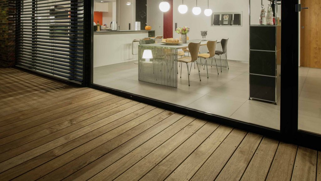 Holz-Terrassendielen aus Guyana Teak bei HolzLand Beese in Unna (bei Dortmund)