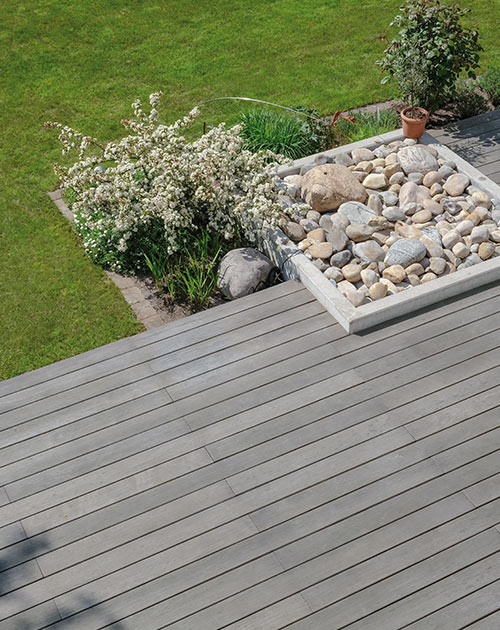Terrassendielen aus Walaba mit hellgrauer Patina von HolzLand Beese in Unna