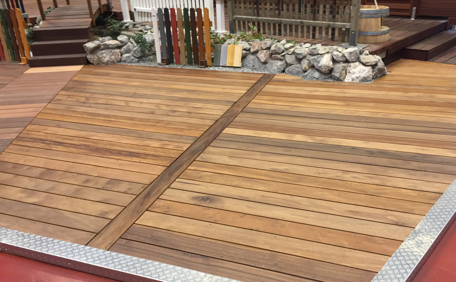 Tanimbuca Terrassendielen in der Ausstellung erleben | HolzLand Beese, Unna Tanimbuca Terrassendielen in der Ausstellung erleben | HolzLand Beese, Unna