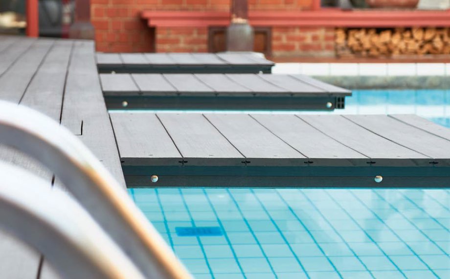 Rutschhemmende WPC-Terrassendielen mit geringen Aufbauhöhen bei HolzLand Beese in Unna. Rutschhemmende WPC-Terrassendielen mit geringen Aufbauhöhen bei HolzLand Beese in Unna.
