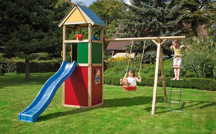 Turm mit Rutsche, Schaukel und Strickleiter. Spielgeräte aus Holz von HolzLand Beese in Unna.