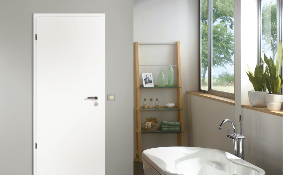 Blogbeitrag renovieren Türarten | Weißlacktür im modernen Badezimmer | HolzLand Beese Blogbeitrag renovieren Türarten | Weißlacktür im modernen Badezimmer | HolzLand Beese