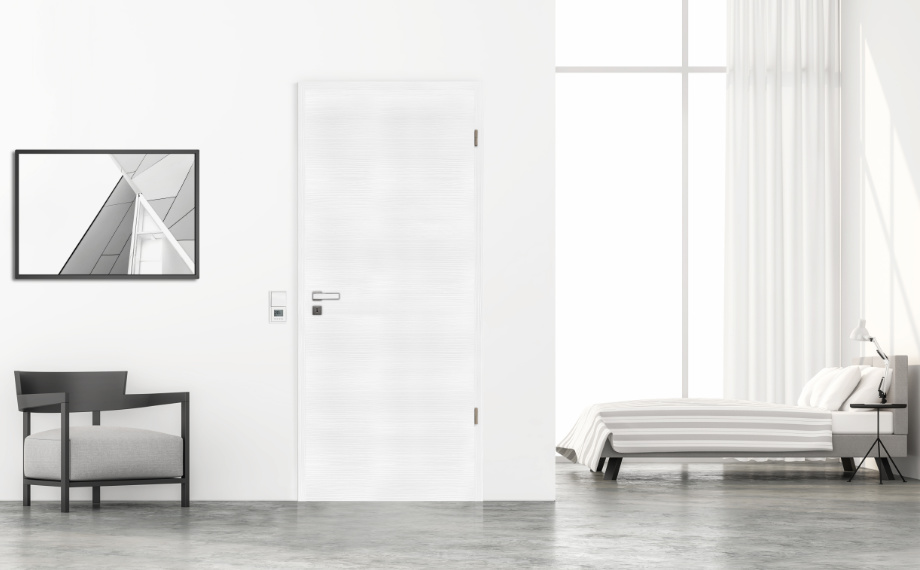 Minimalistisches Schlafzimmer mit CPL-Innentür in Effekt Weiß von holzLand Beese in Unna