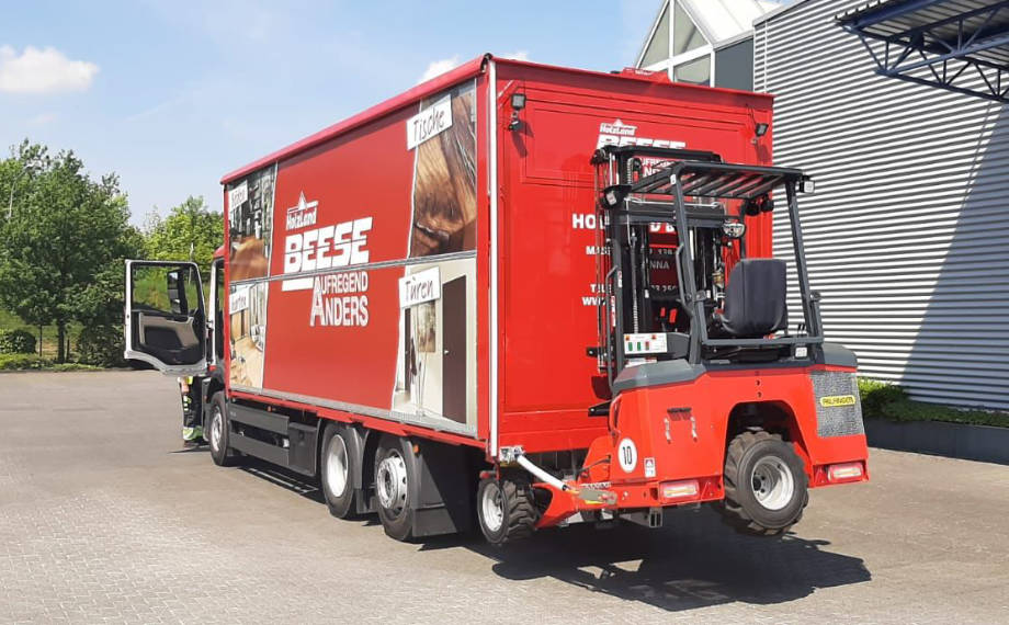 LKW mit Stapler von HolzLand beese in Unna LKW mit Stapler von HolzLand beese in Unna