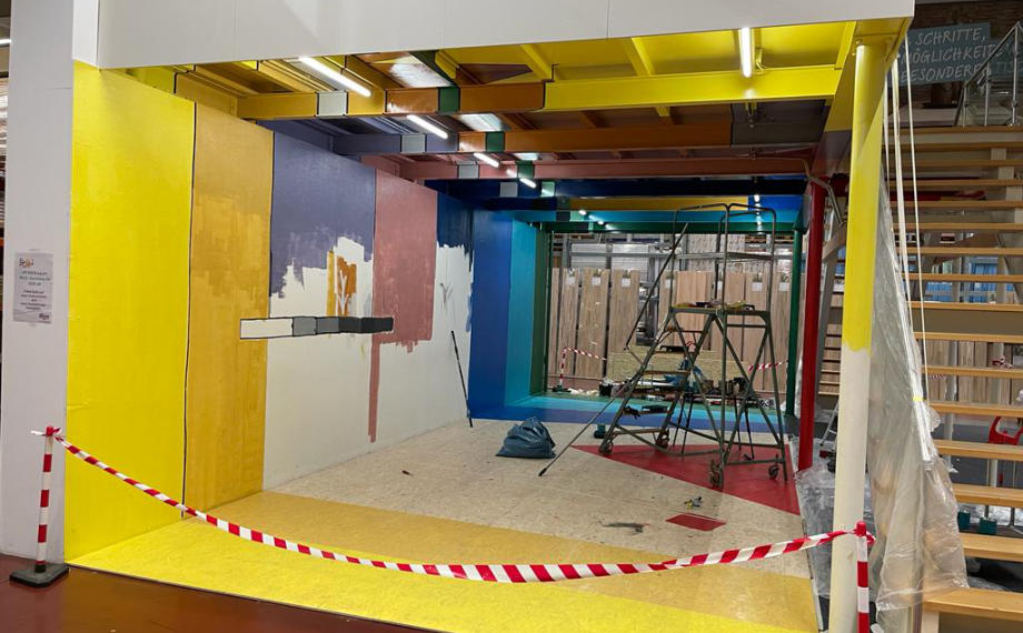 Farben in der Ausstellung in Unna, HolzLand Beese
