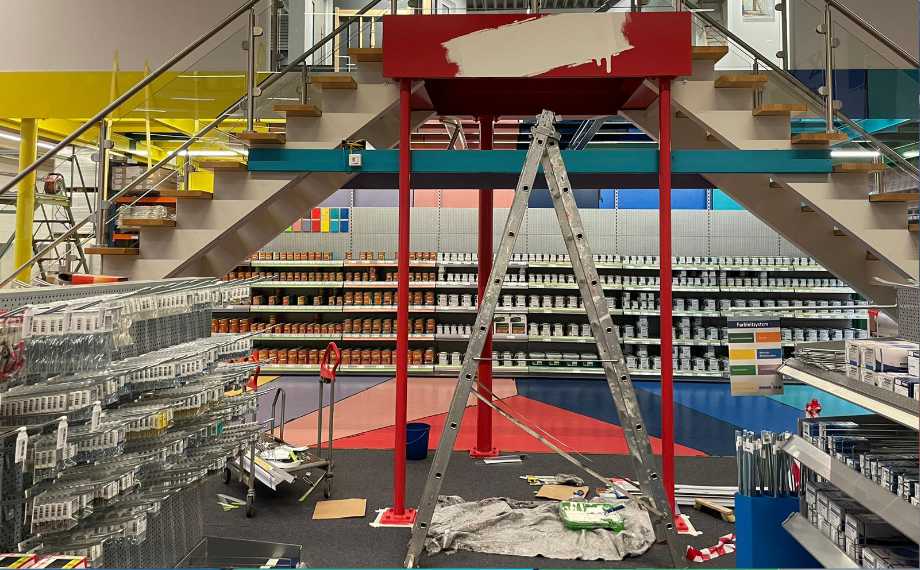 Fachmarkt wird eingeräumt, HolzLand Beese Unna