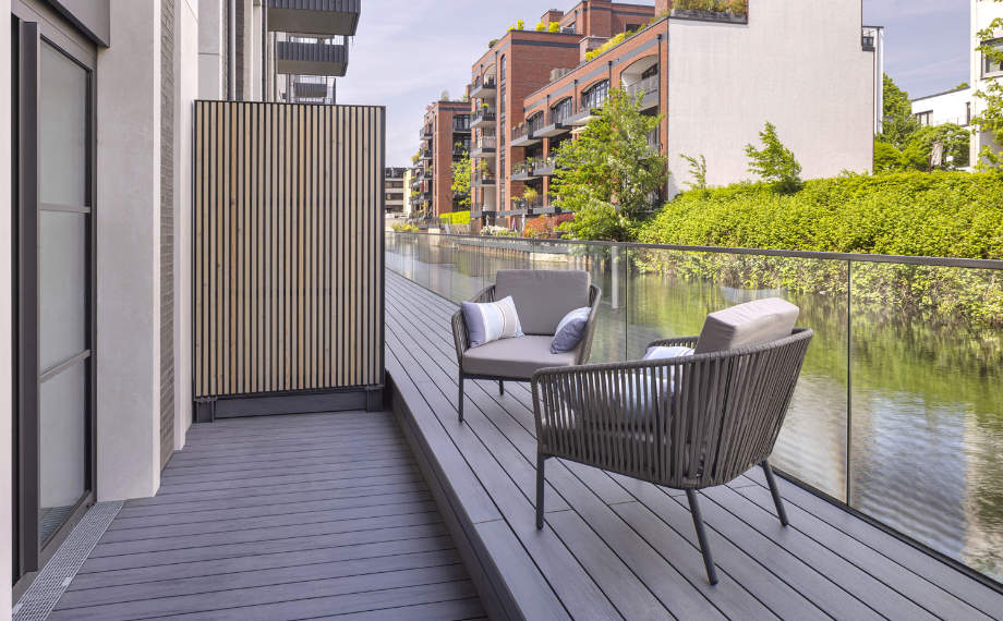 WPC-Terrasse in basaltgrau | Pflegeleichte Terrassendielen aus WPC | HolzLand Beese in Unna