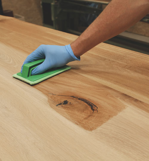 BEESondere Tischmanufaktur bei der Arbeit | HolzLand Beese in Unna