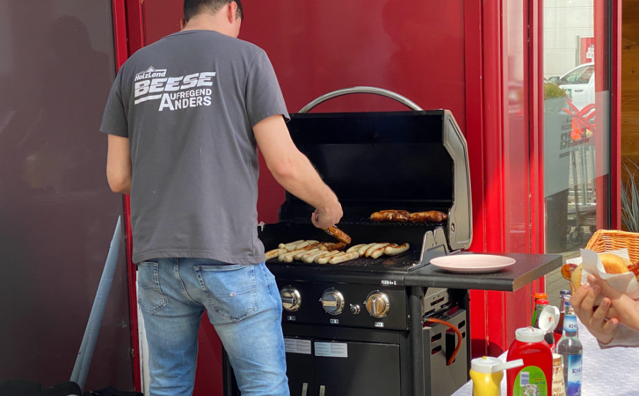 Grill beim Frühlingsfest 2023 | HolzLand Beese in Unna