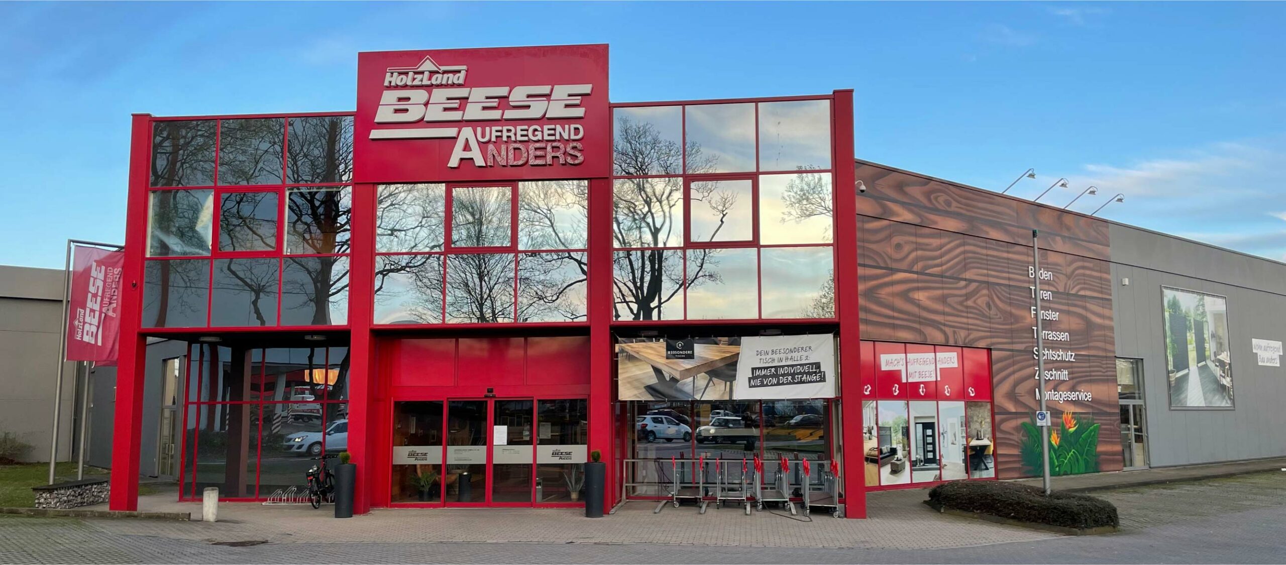 Die Beese-Ausstellung von außen | HolzLand Beese in Unna