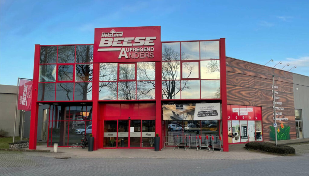 HolzLand Beese Ausstellung von außen | HolzLand Beese Unna