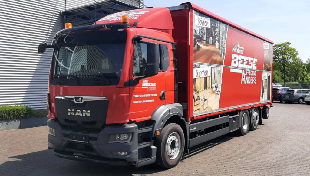 Beese-LKW mit Schriftzug | HolzLand Beese Unna