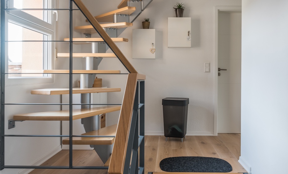 Simple Treppe aus Holz und Stahl | HolzLand Beese Unna