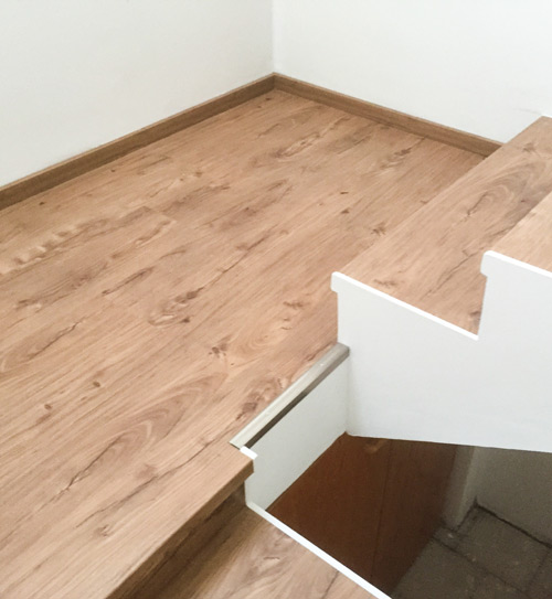 Vinylboden in Holzoptik auf Treppe | Vinylboden Eiche | HolzLand Beese Unna