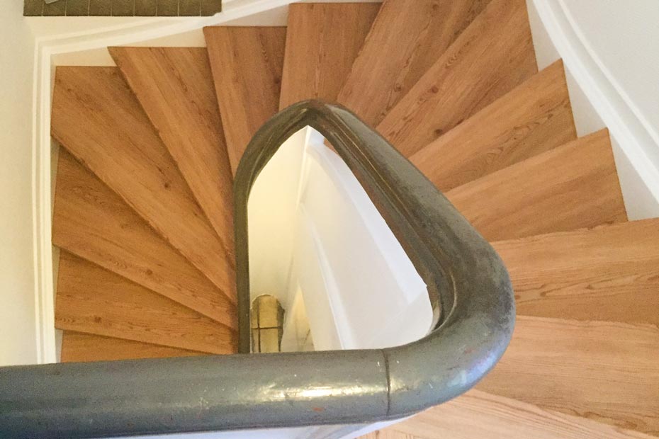 Alte Wendeltreppe in neuem Look | Treppenrestaurierung | HolzLand Beese Unna