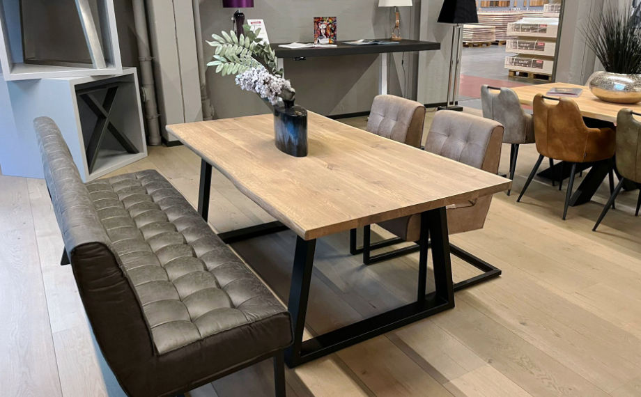 Holzgemachte BEESonderheit in Ausstellung, HolzLand Beese Unna