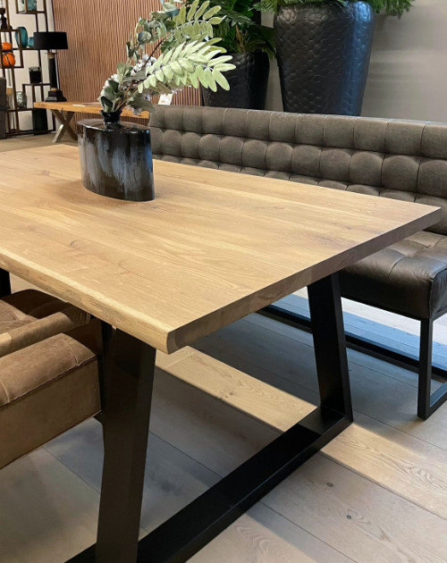 BEESonderer Tisch mit Gestell Trapez Fineline schwarz, HolzLand Beese Unna