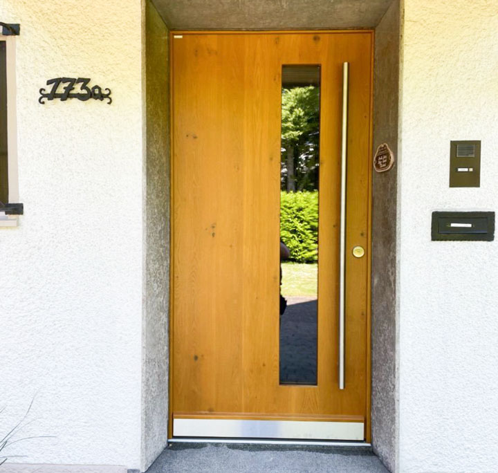 Holzhaustür mit Aluminiumdetails | Haustür aus Holz | HolzLand Beese Unna