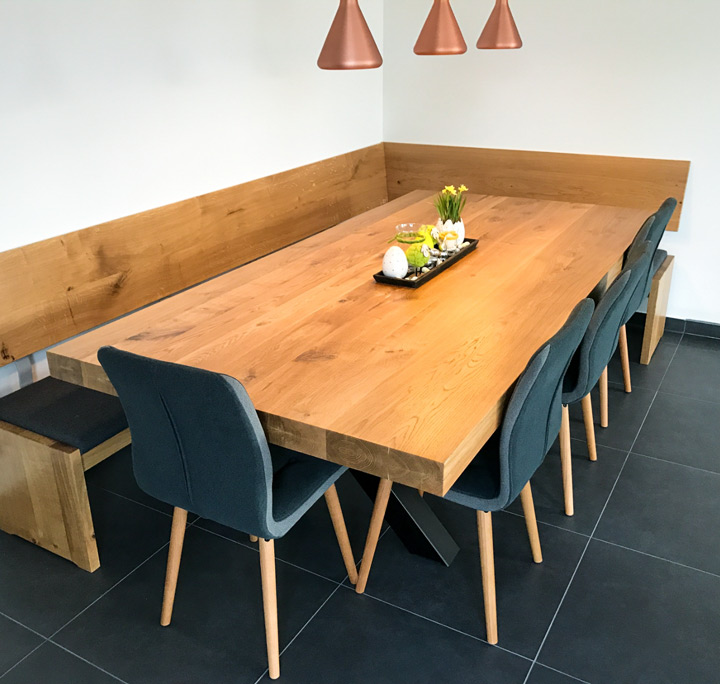 Referenz: Passender Esstisch zur Holz-Eckbank | HolzLand Beese in Unna
