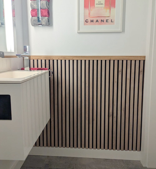 Referenz: Wandpaneele aus Holz im Bad | HolzLand Beese in Unna