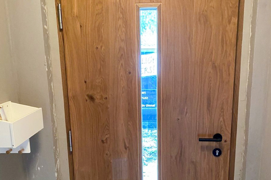 Referenz: Haustür mit Glaseinsatz | HolzLand Beese in Unna
