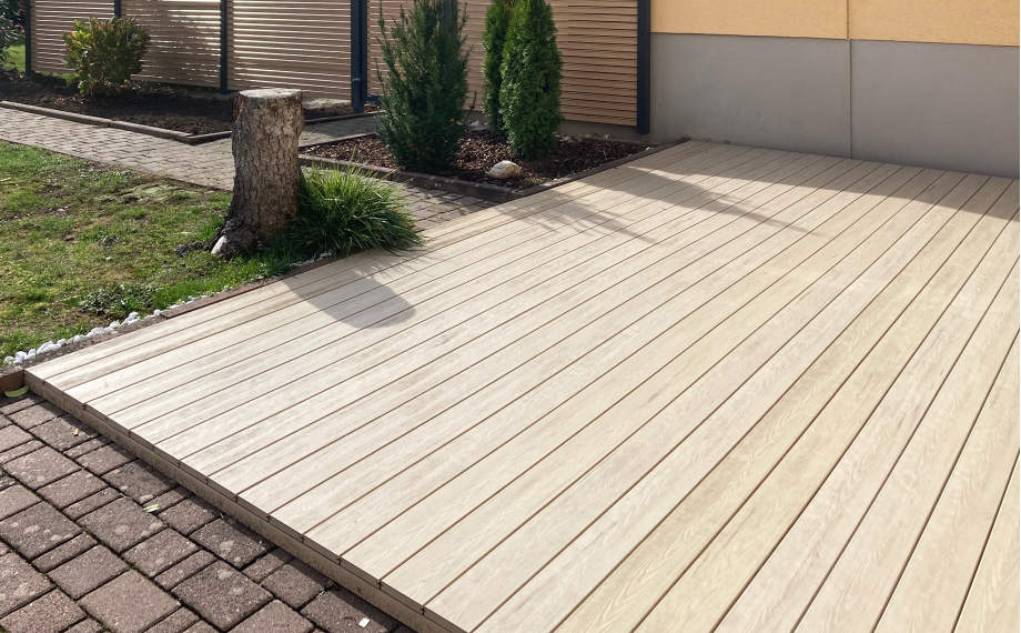 Pflegeleichte Terrasse und Terrassendielen WPC, HolzLand Beese Unna