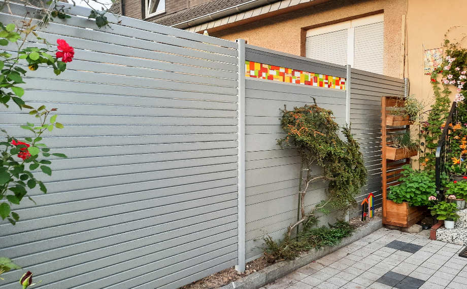 WPC-Sichtschutzzaun silber, HolzLand Beese Unna