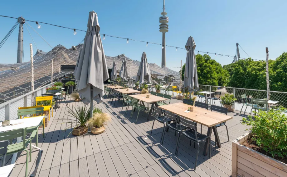WPC-Terrasse in Gastwirtschaft im Olympiastadion, HolzLand Beese Unna